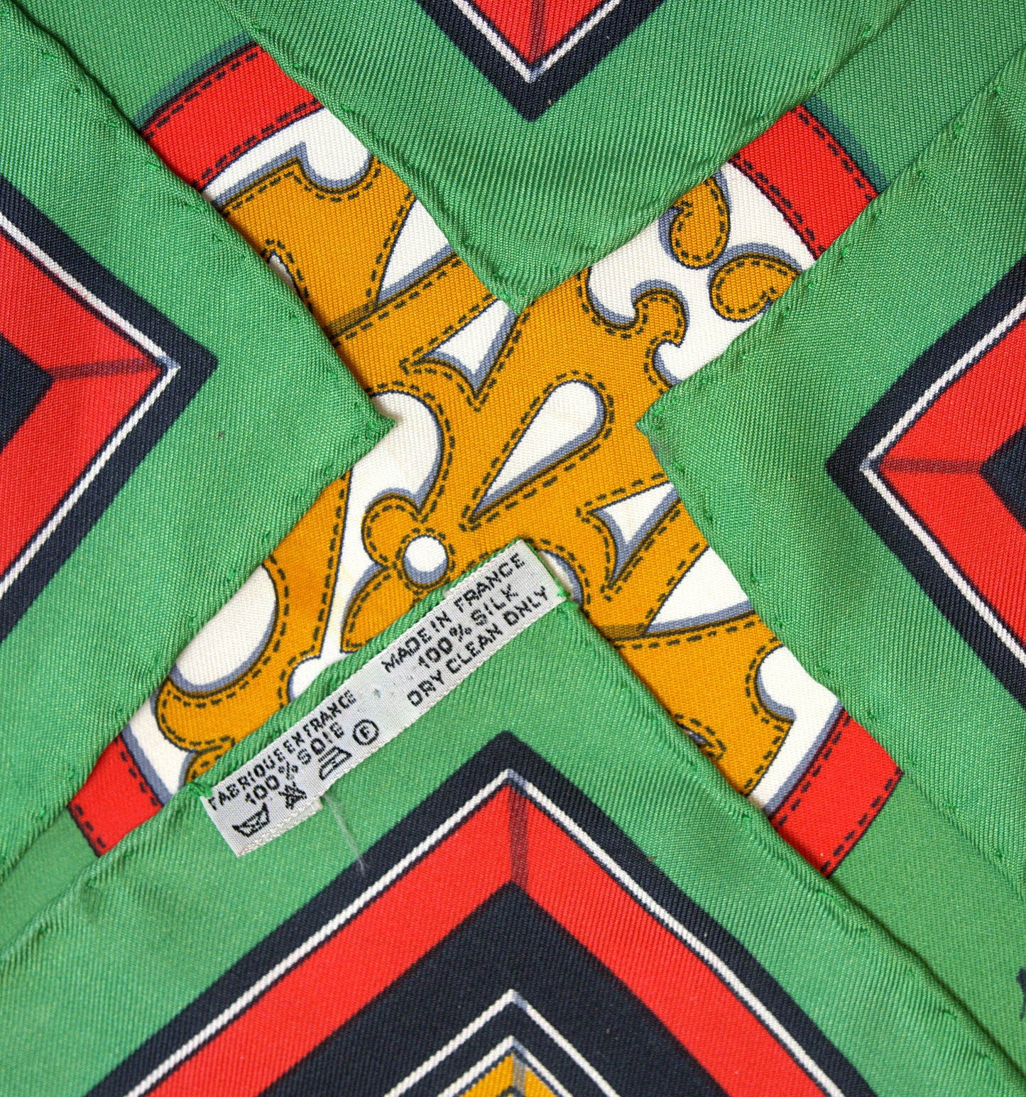 Hermès COUVERTURES ET TENUES DE JOUR 90
