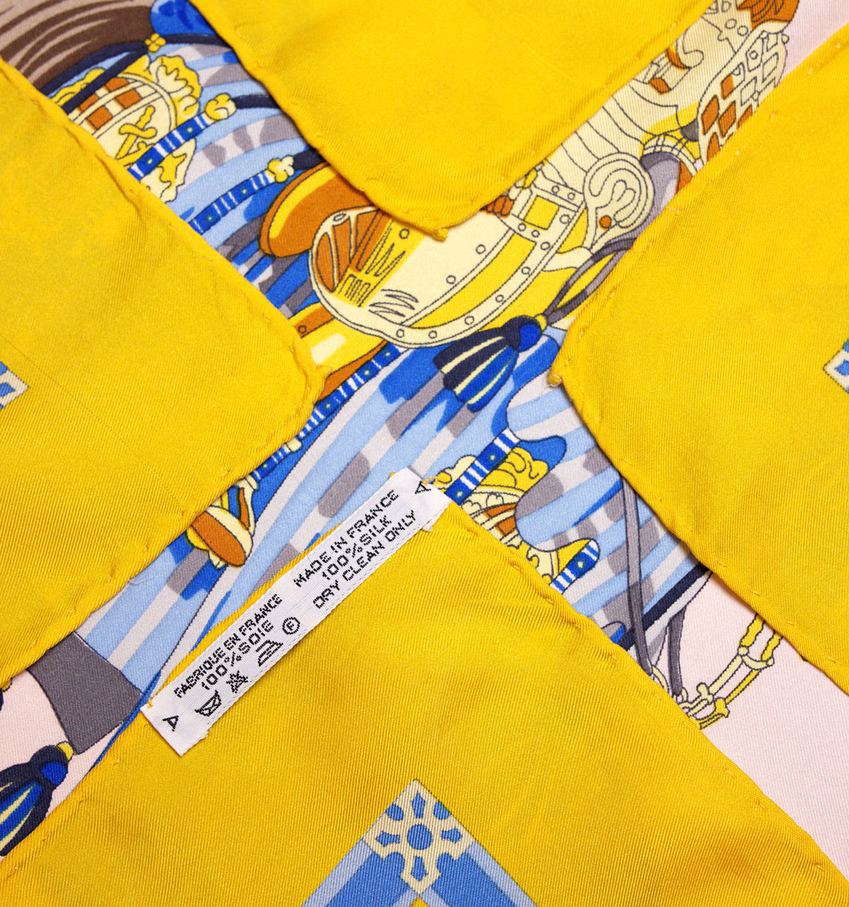 Hermès LES MUSEROLLES 90