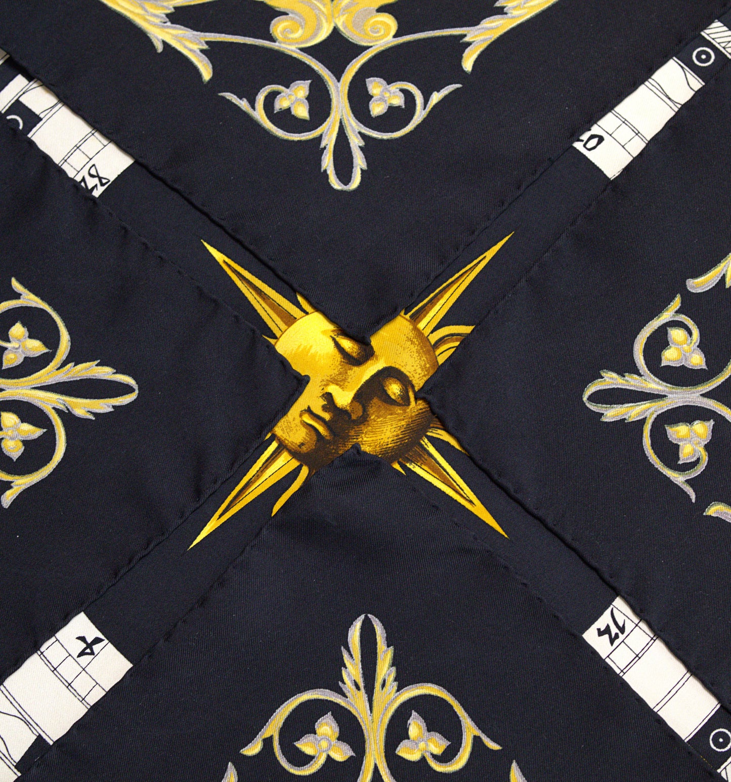 Hermès ASTROLOGIE 90