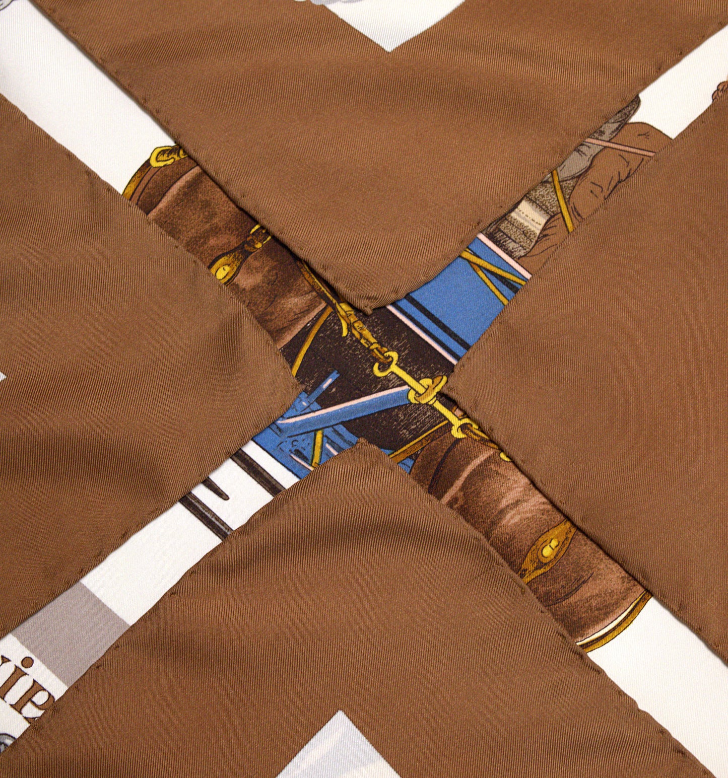Hermès ÉQUIPAGES 90
