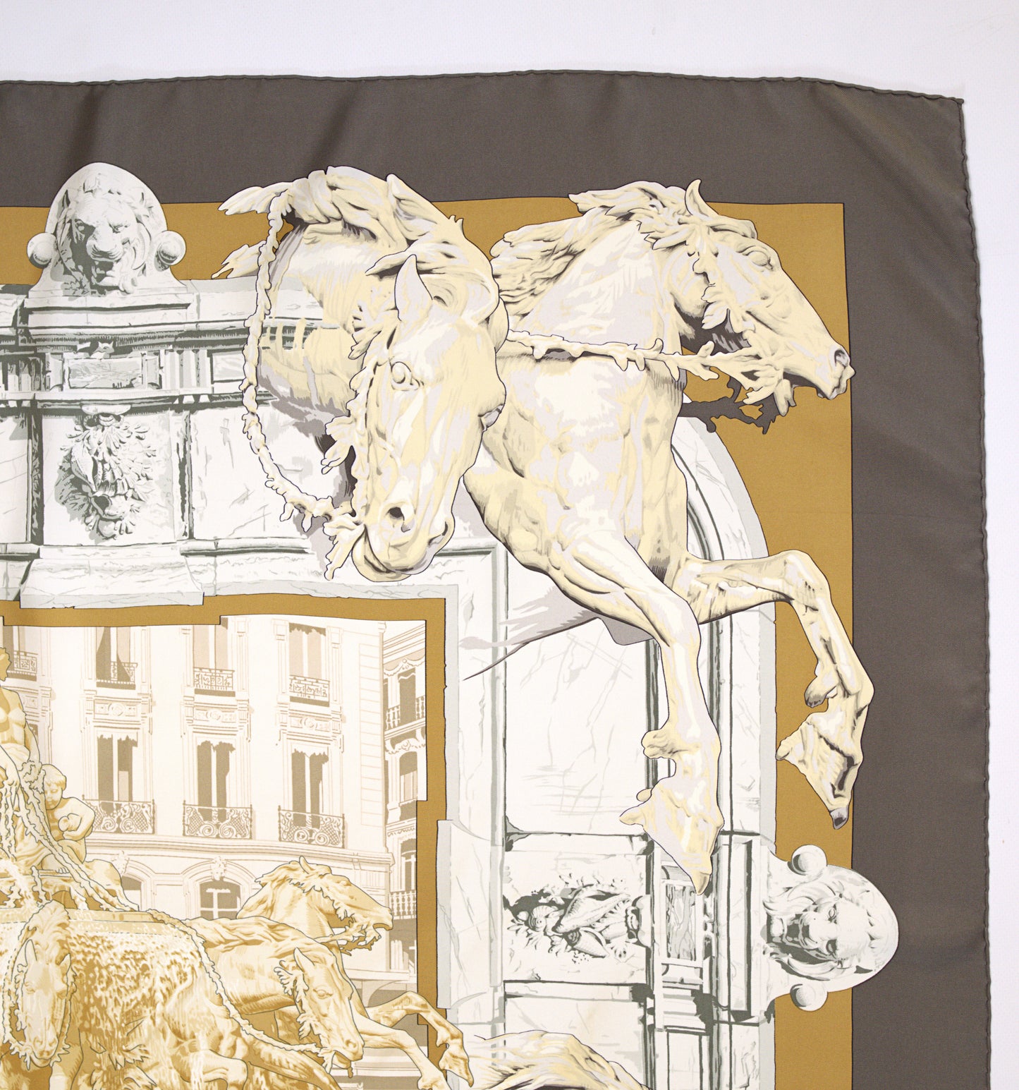 Hermès LA FONTAINE DE BARTHOLDI 90