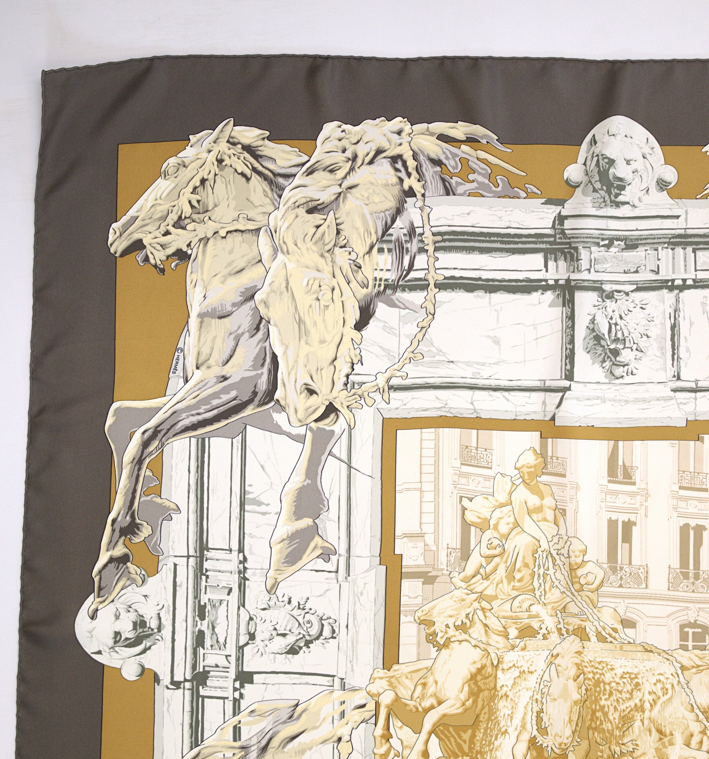 Hermès LA FONTAINE DE BARTHOLDI 90