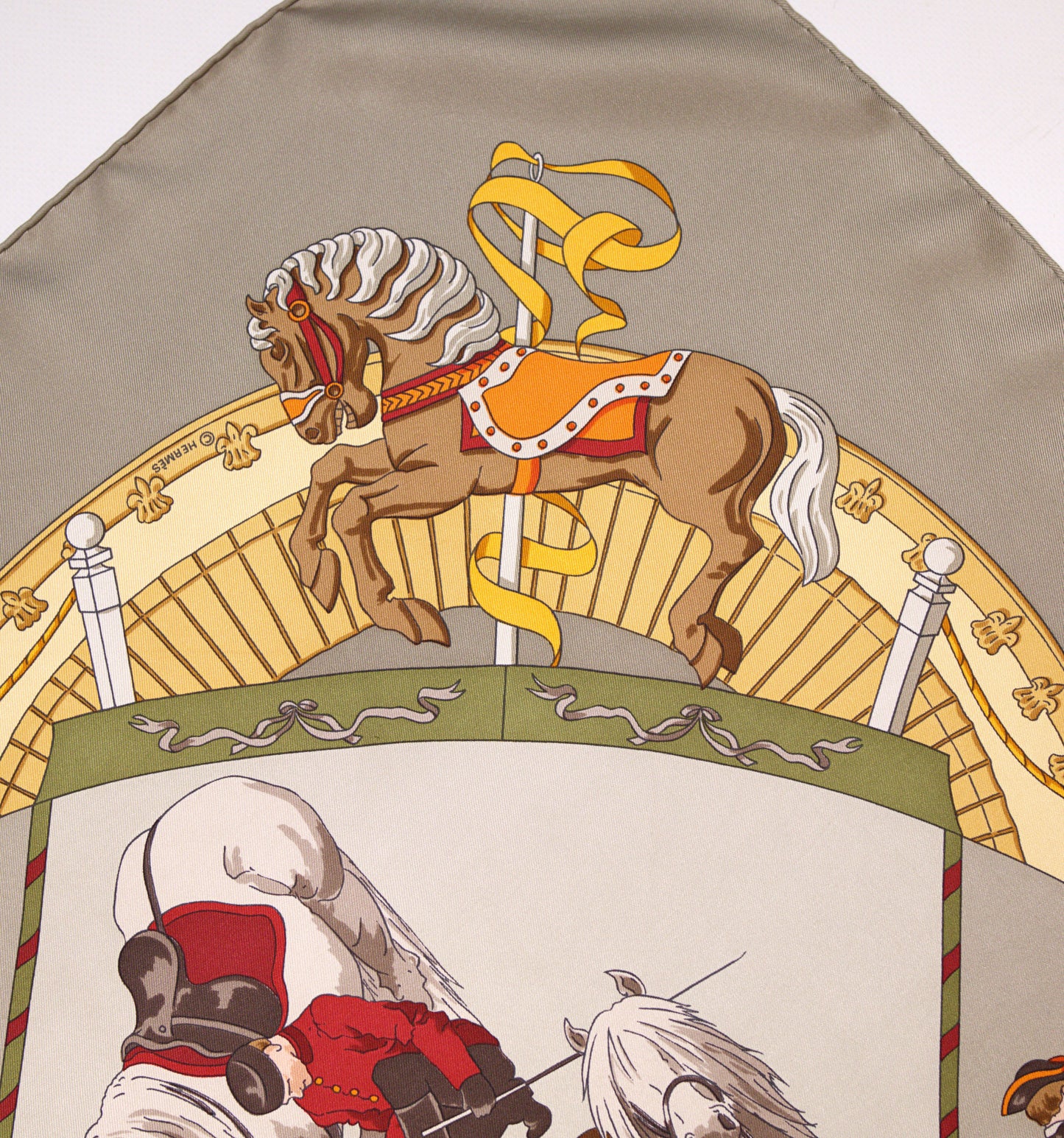 Hermès MUSÉE VIVANT DU CHEVAL CHANTILLY 90