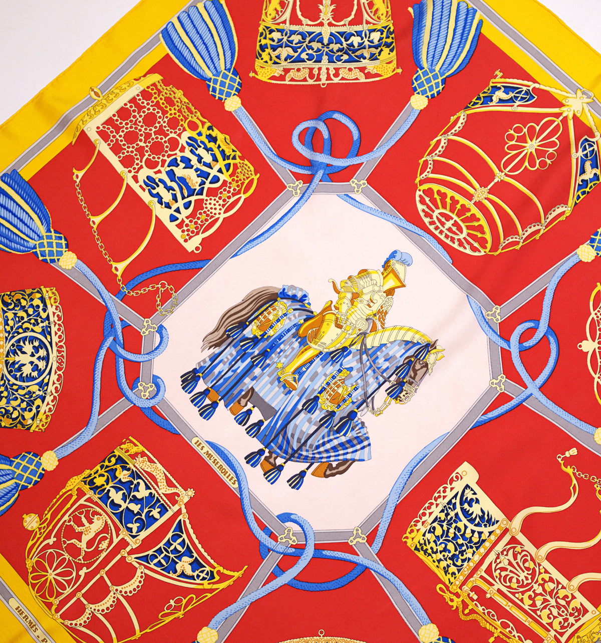 Hermès LES MUSEROLLES 90