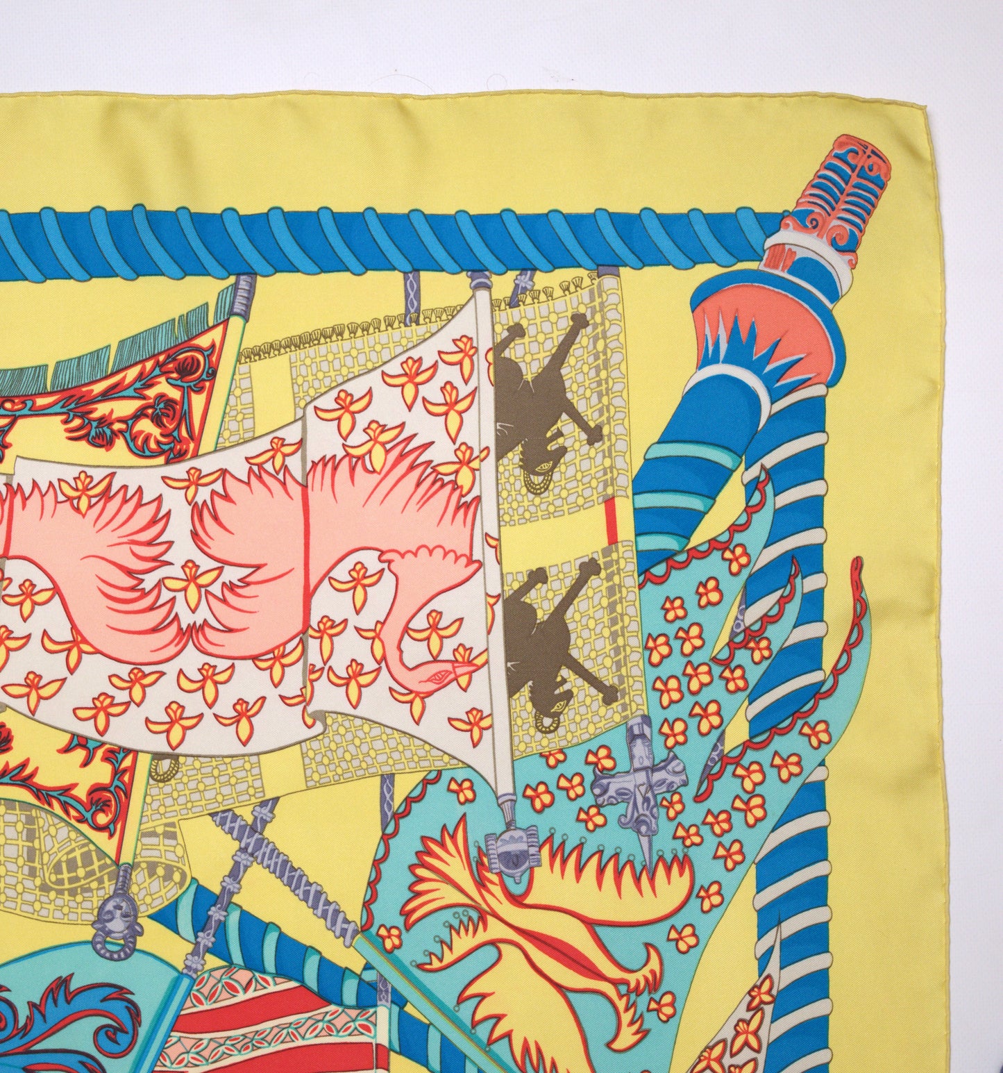 Hermès ÉTENDARDS ET BANNIÈRES 90