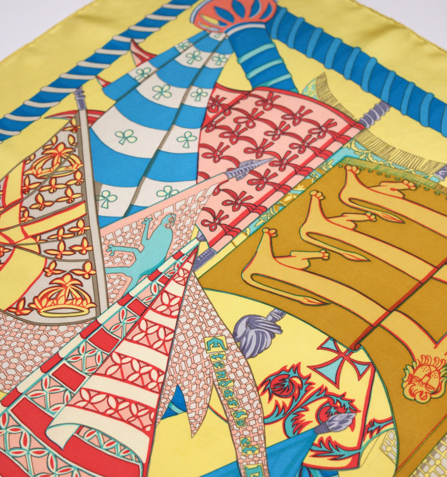 Hermès ÉTENDARDS ET BANNIÈRES 90